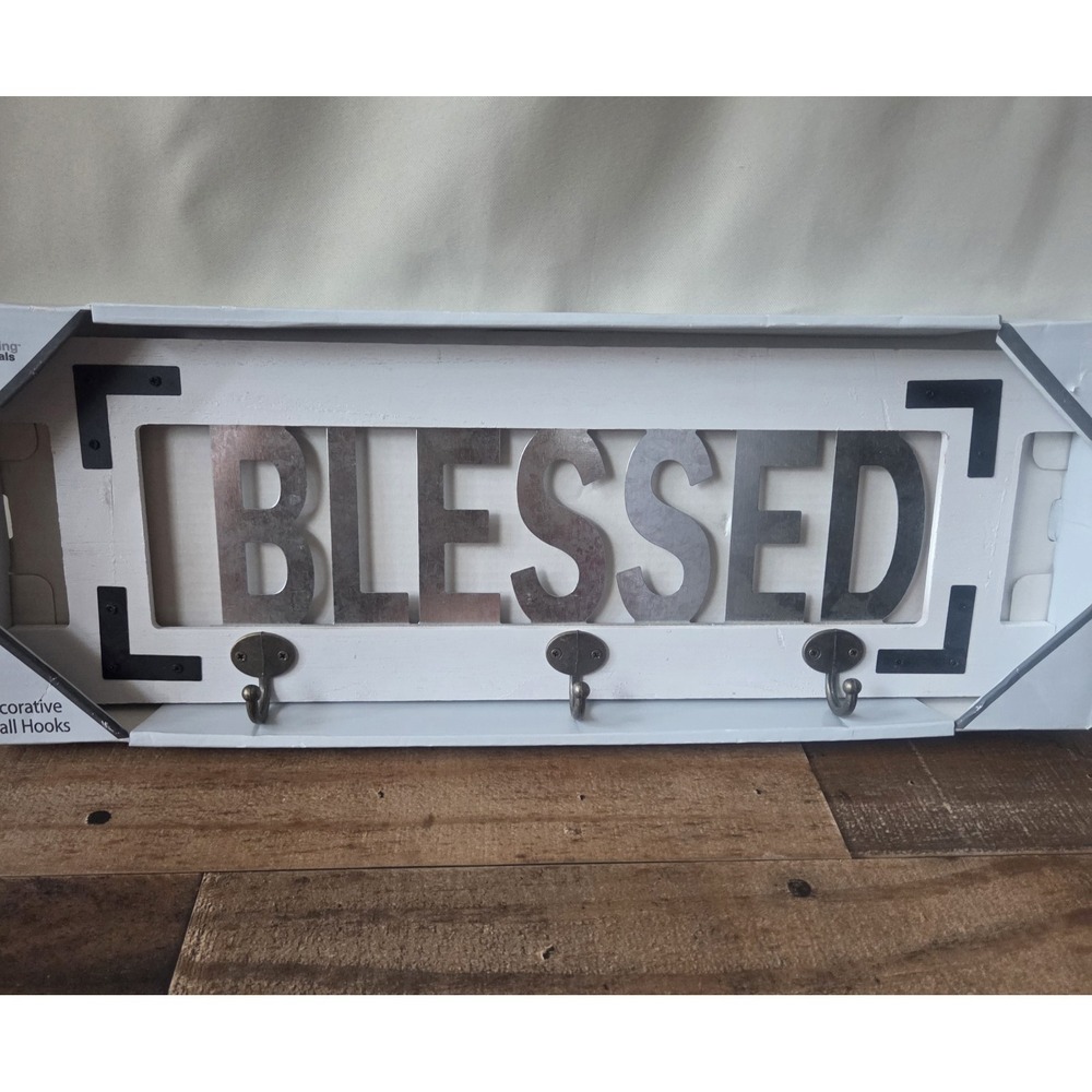 True Living Blessed Sign w/Hooks. Key/Mug/Jewelry Holder